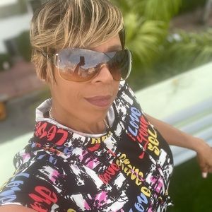 Meet your Posher, Tara